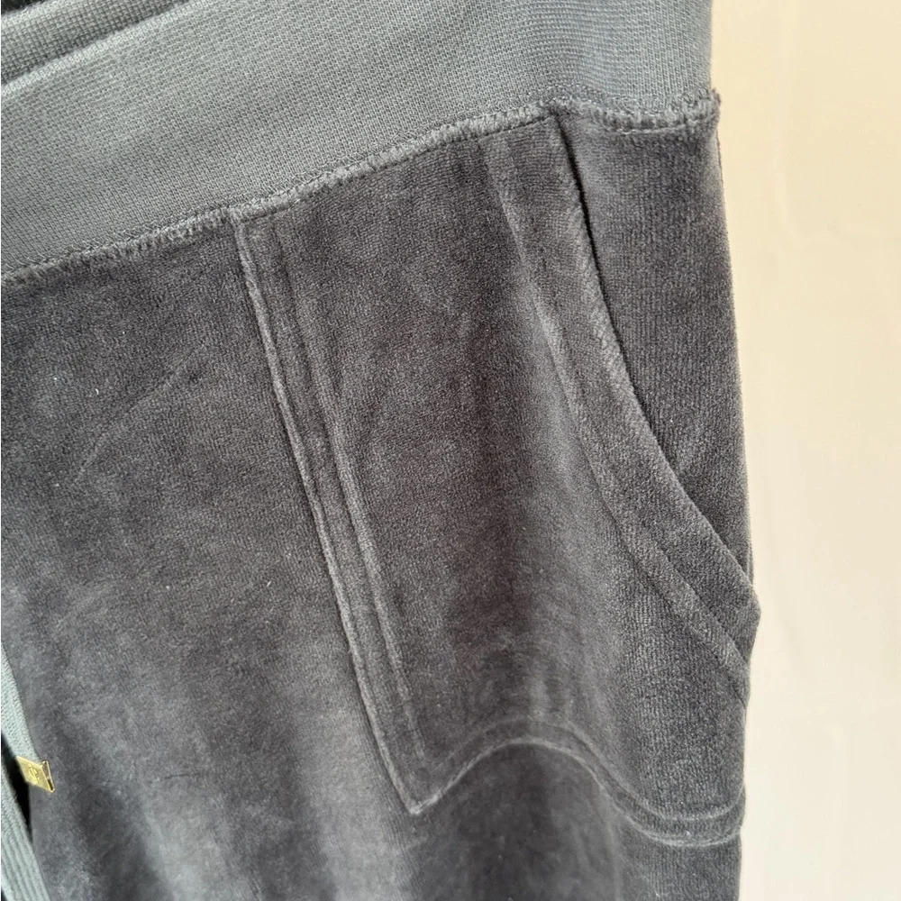 Juicy Couture Charcoal Velour Sweatsuit with Gold Logo, Y2K - Picture 5 of 7